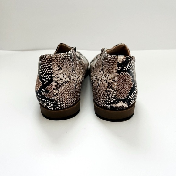 •Gorgeous Python Flats - Picture 7 of 8